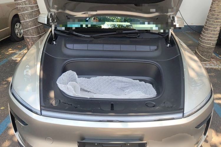 Used Tesla Model Y L 2025 Model Long-Range All-Wheel-Drive Version Engine Bay