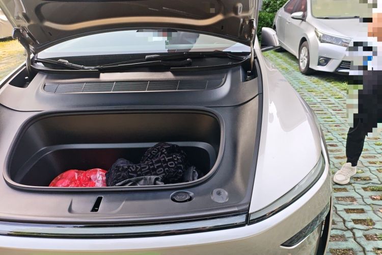 Used Tesla Model Y L 2025 Model Long-Range All-Wheel-Drive Version Engine Bay Left