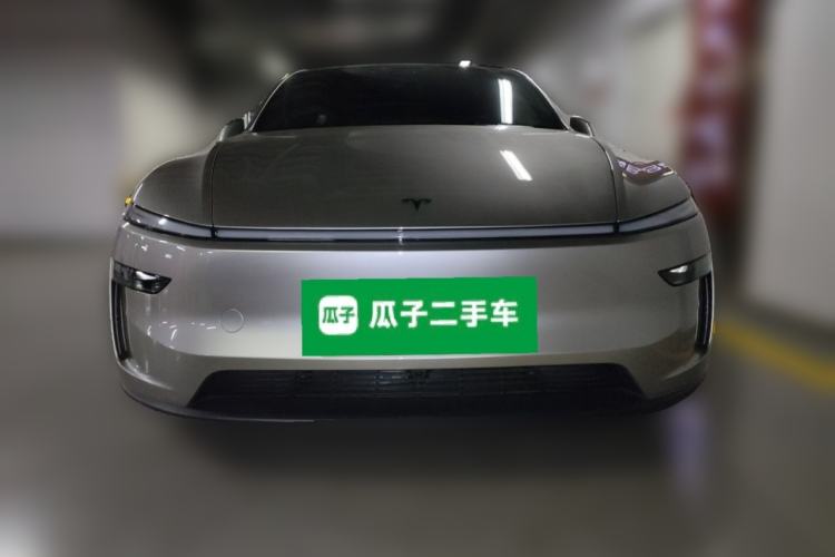 Used Tesla Model Y L 2025 Model Long-Range All-Wheel-Drive Version Front