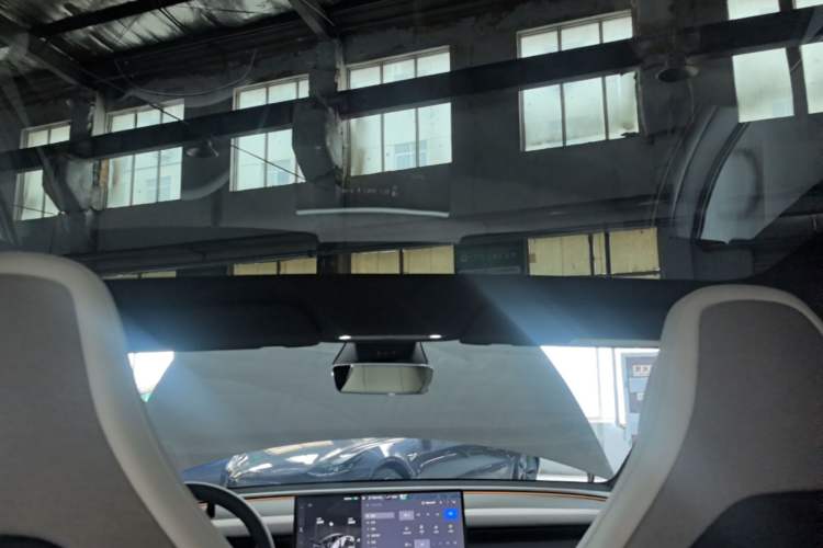 Used Tesla Model Y L 2025 Model Long-Range All-Wheel-Drive Version Headliner
