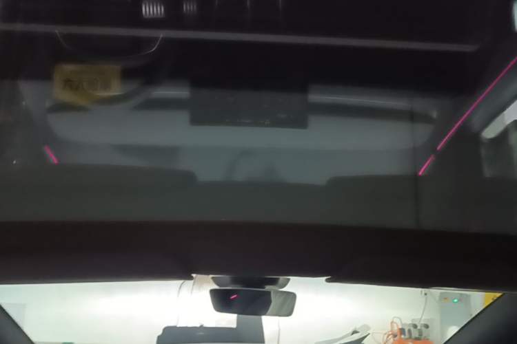 Used Tesla Model Y L 2025 Model Long-Range All-Wheel-Drive Version Headliner