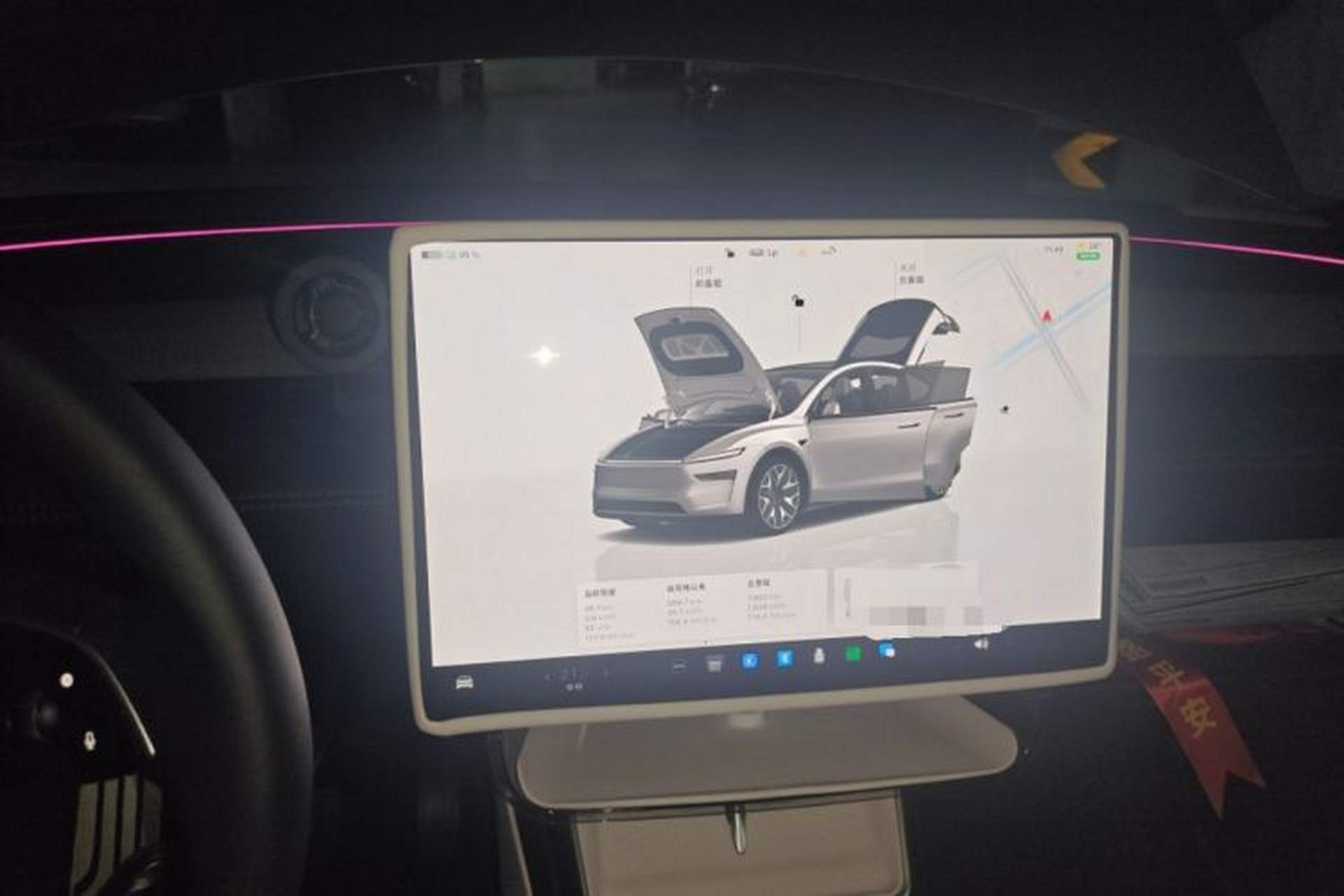 Used Tesla Model Y L 2025 Model Long-Range All-Wheel-Drive Version Instrument Cluster