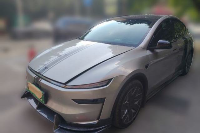 Tesla Model Y L 2025 Model Long-Range All-Wheel-Drive Version de segunda mano