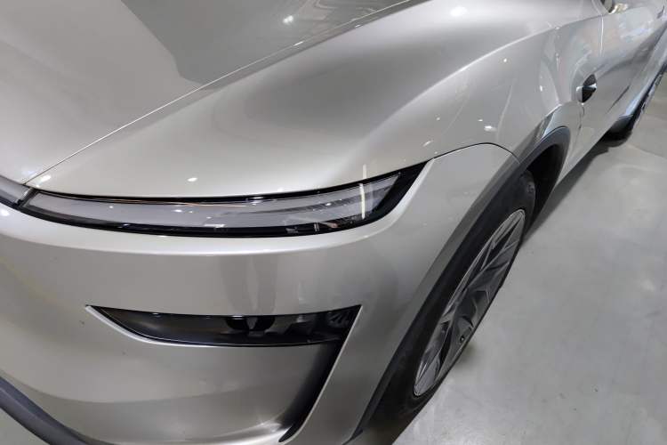 Used Tesla Model Y L 2025 Model Long-Range All-Wheel-Drive Version Left Front Headlight