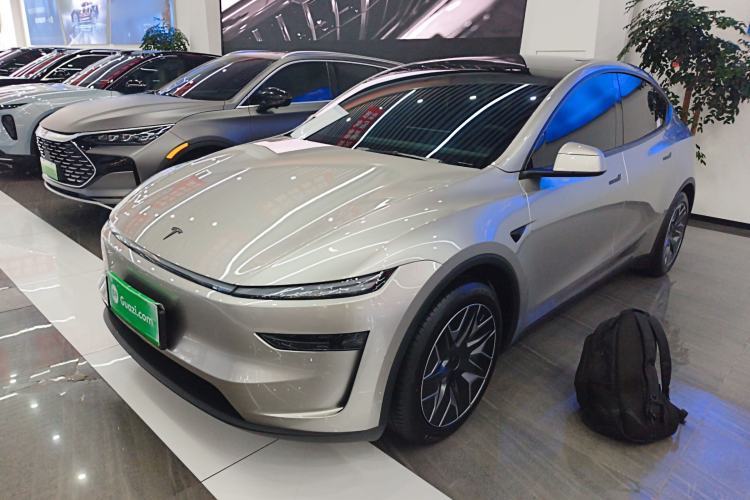 Used Tesla Model Y L 2025 Model Long-Range All-Wheel-Drive Version Guazi used car, China used car export, Used car for sale, Used  cars, Cheapest cars for sale