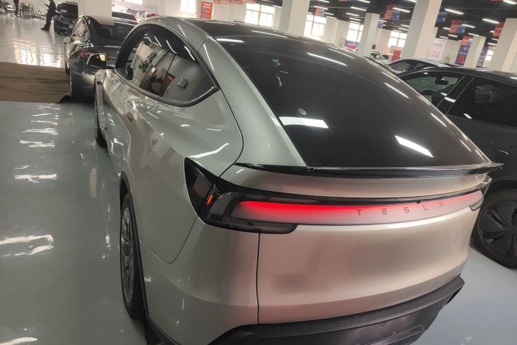 Used Tesla Model Y L 2025 Model Long-Range All-Wheel-Drive Version Rear