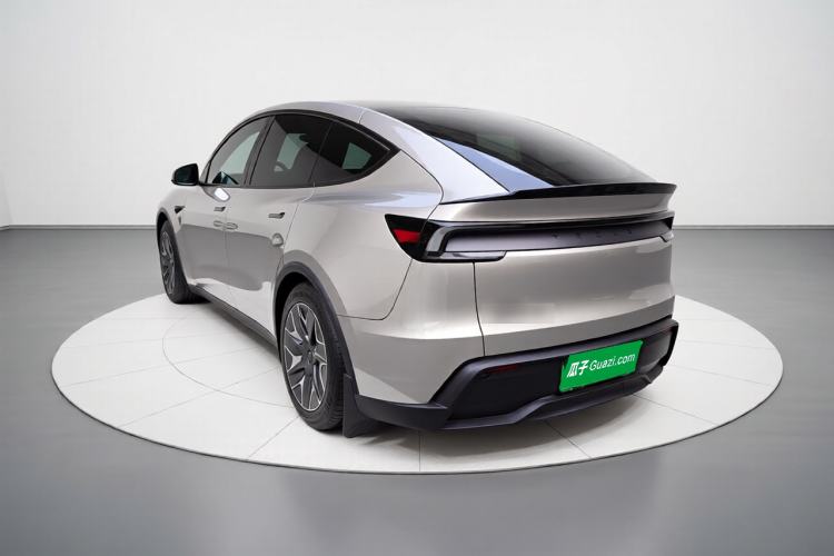 Used Tesla Model Y L 2025 Model Long-Range All-Wheel-Drive Version Rear Left 45 Deg