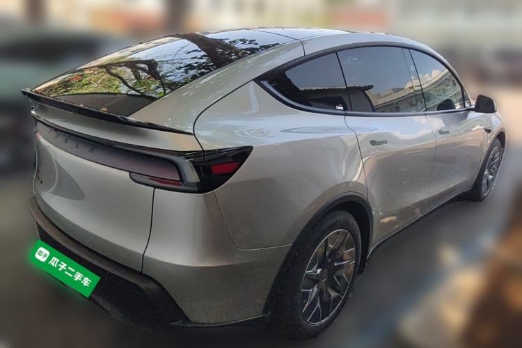 Used Tesla Model Y L 2025 Model Long-Range All-Wheel-Drive Version Rear Right 45 Deg