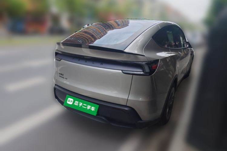 Used Tesla Model Y L 2025 Model Long-Range All-Wheel-Drive Version Rear Right 45 Deg