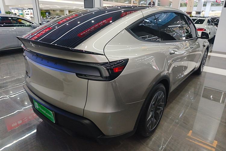 Used Tesla Model Y L 2025 Model Long-Range All-Wheel-Drive Version Rear Right 45 Deg