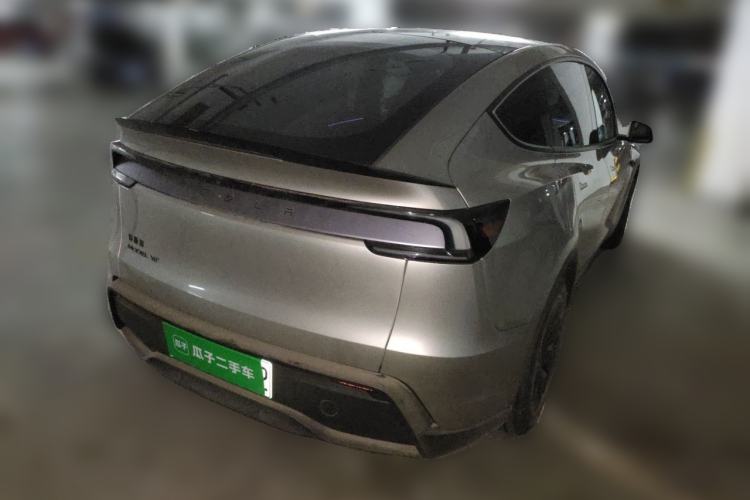 Used Tesla Model Y L 2025 Model Long-Range All-Wheel-Drive Version Rear Right 45 Deg
