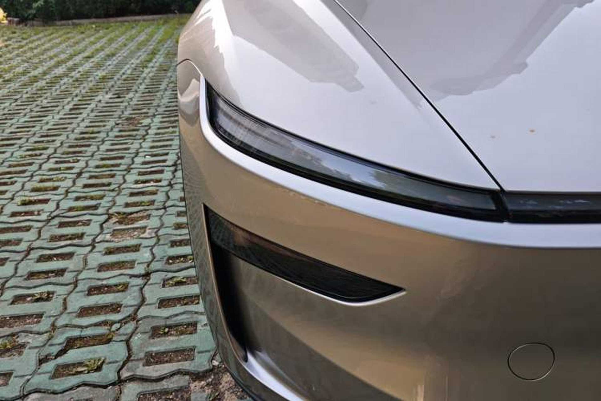 Used Tesla Model Y L 2025 Model Long-Range All-Wheel-Drive Version Right Front Headlight