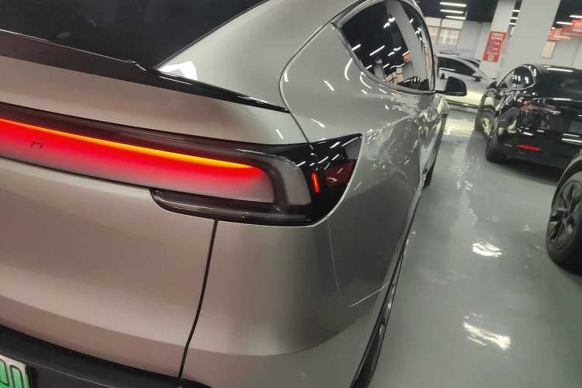 Used Tesla Model Y L 2025 Model Long-Range All-Wheel-Drive Version Right Rear Taillight