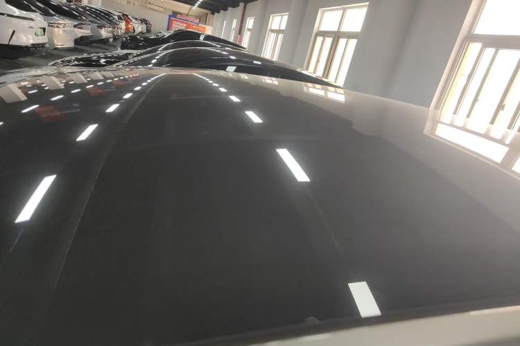 Used Tesla Model Y L 2025 Model Long-Range All-Wheel-Drive Version Roof
