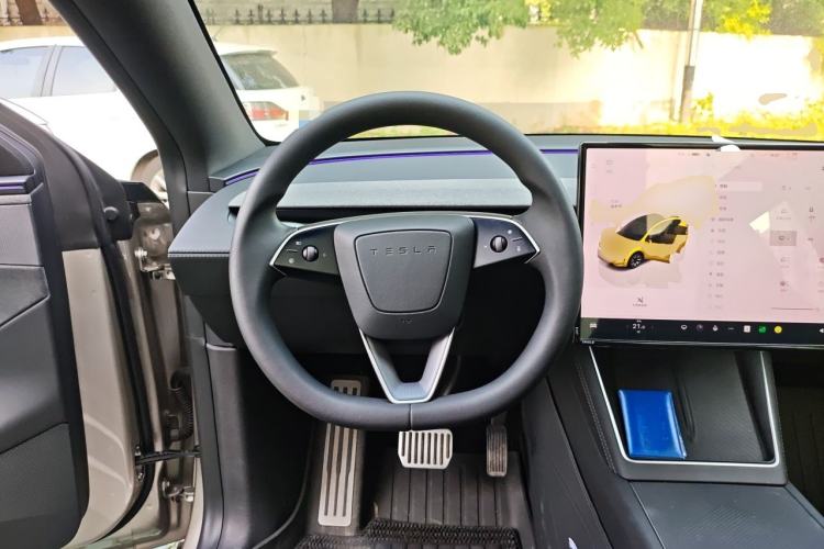 Used Tesla Model Y L 2025 Model Long-Range All-Wheel-Drive Version Steering Wheel