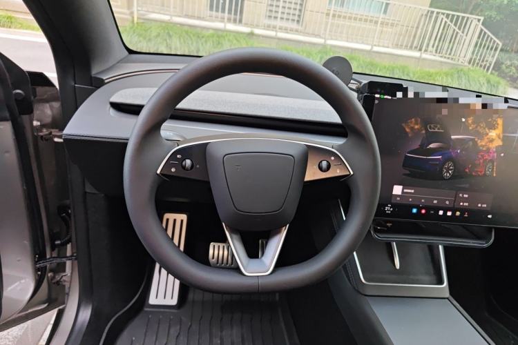 Used Tesla Model Y L 2025 Model Long-Range All-Wheel-Drive Version Steering Wheel