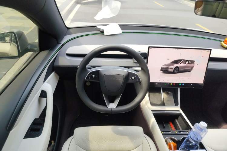 Used Tesla Model Y L 2025 Model Long-Range All-Wheel-Drive Version Steering Wheel