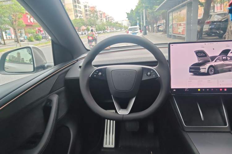 Used Tesla Model Y L 2025 Model Long-Range All-Wheel-Drive Version Steering Wheel