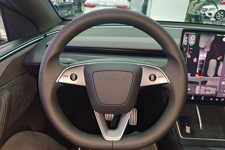 Used Tesla Model Y L 2025 Model Long-Range All-Wheel-Drive Version Steering Wheel