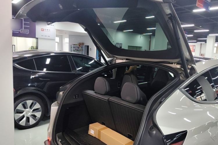 Used Tesla Model Y L 2025 Model Long-Range All-Wheel-Drive Version Trunk