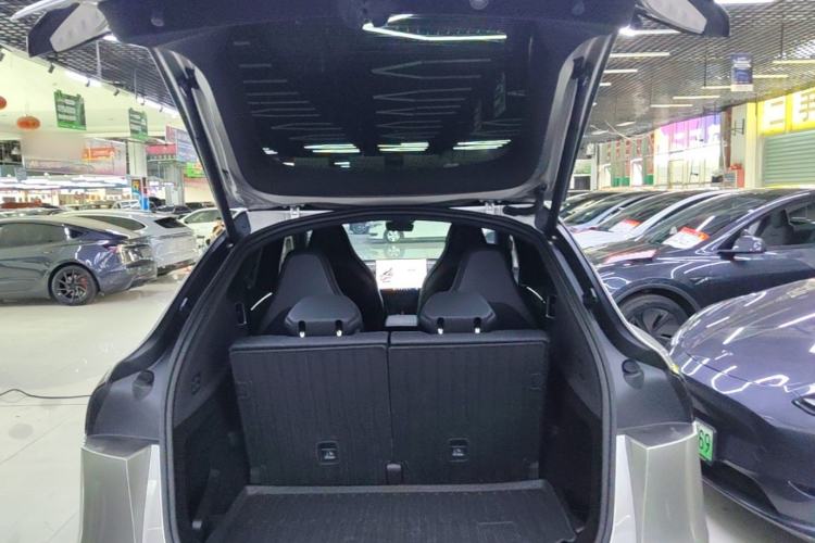 Used Tesla Model Y L 2025 Model Long-Range All-Wheel-Drive Version Trunk