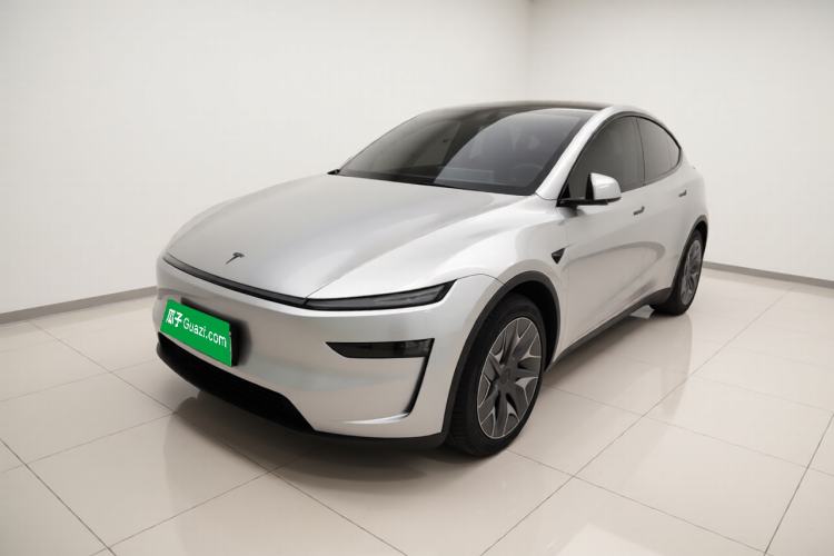 Tesla Model Y L 2025 Model Long-Range All-Wheel-Drive Version