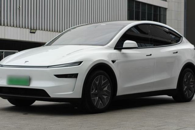 Used Tesla Model Y L 2025 Model Long-Range All-Wheel-Drive Version