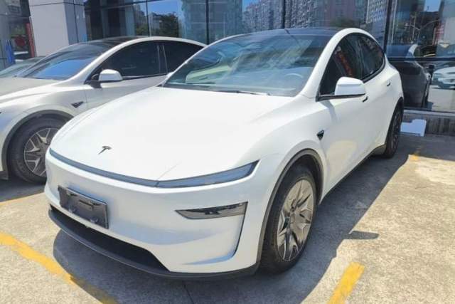 Used Tesla Model Y L 2025 Model Long-Range All-Wheel-Drive Version