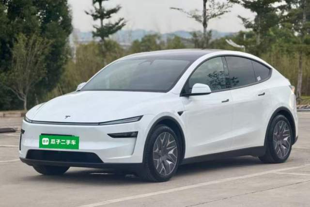 Used Tesla Model Y L 2025 Model Long-Range All-Wheel-Drive Version