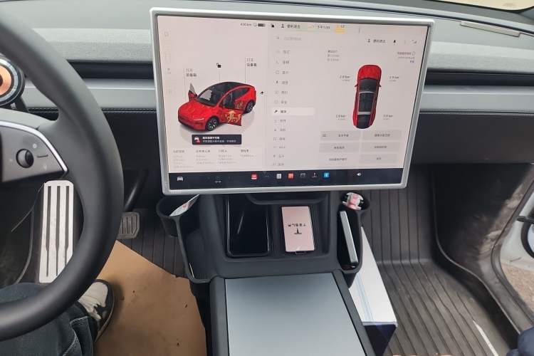 Used Tesla Model Y L 2025 Model Long-Range All-Wheel-Drive Version
