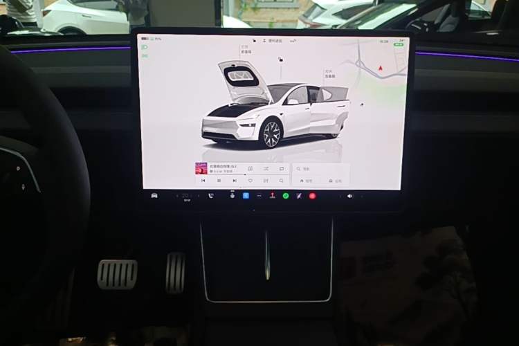 Used Tesla Model Y L 2025 Model Long-Range All-Wheel-Drive Version Audio And AC Panel