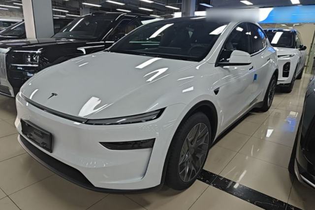 Used Tesla Model Y L 2025 Model Long-Range All-Wheel-Drive Version
