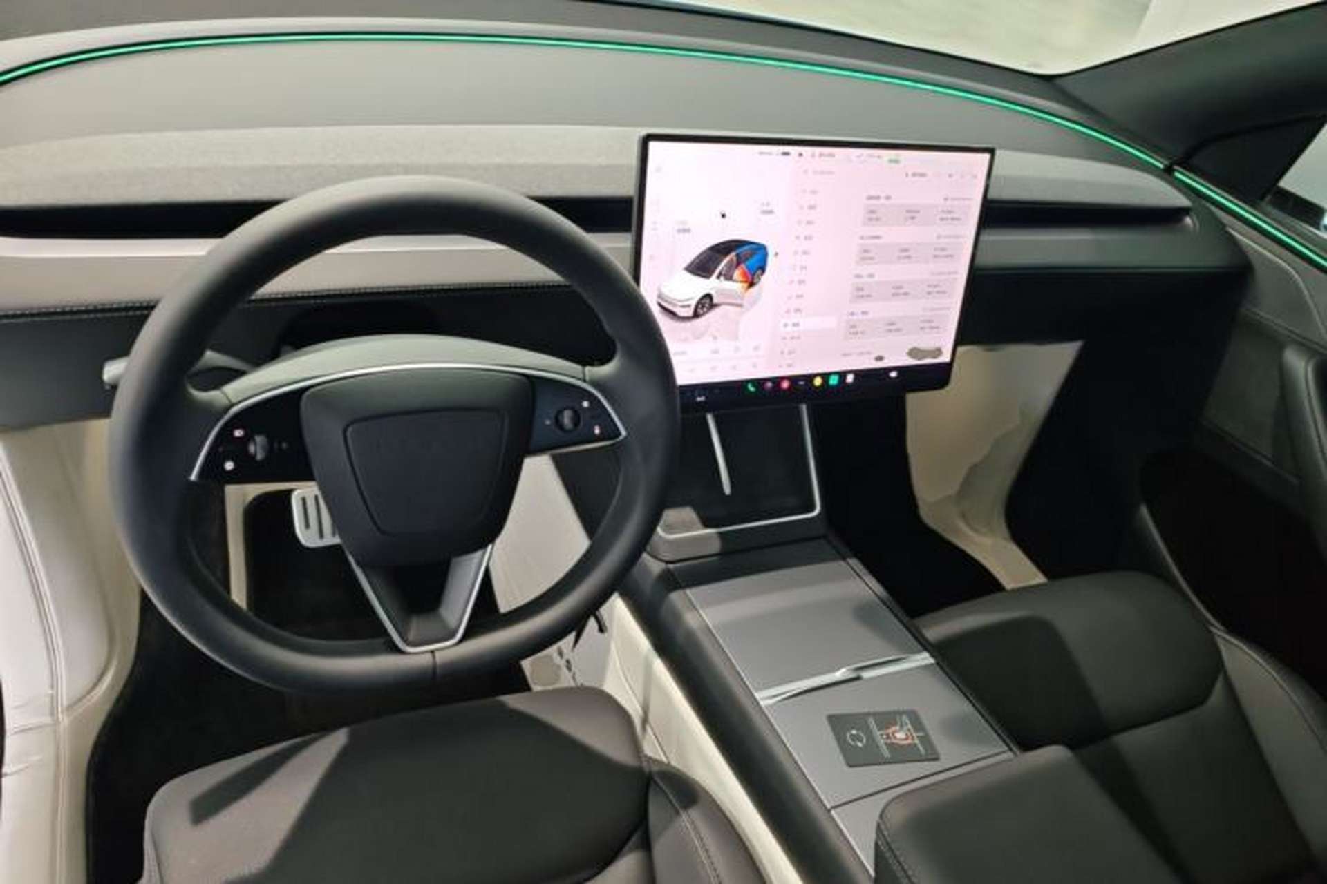 Used Tesla Model Y L 2025 Model Long-Range All-Wheel-Drive Version Center Console