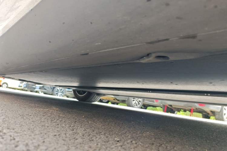 Used Tesla Model Y L 2025 Model Long-Range All-Wheel-Drive Version Chassis Front Right