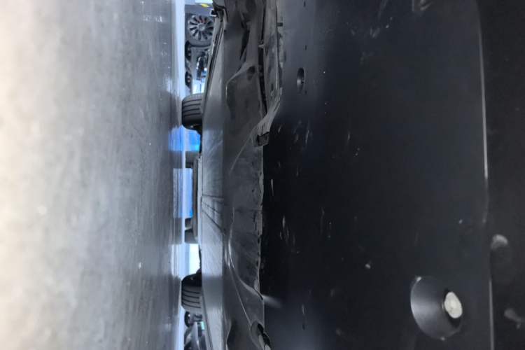 Used Tesla Model Y L 2025 Model Long-Range All-Wheel-Drive Version Chassis Rear