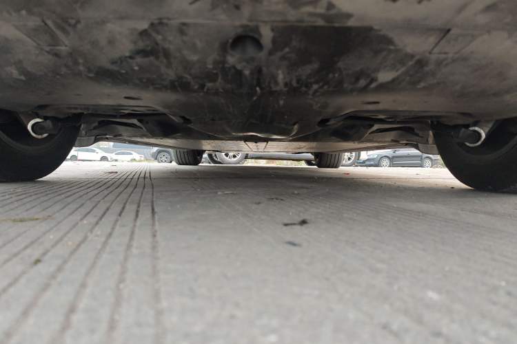 Used Tesla Model Y L 2025 Model Long-Range All-Wheel-Drive Version Chassis Rear