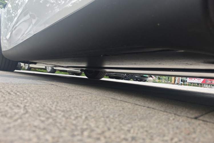 Used Tesla Model Y L 2025 Model Long-Range All-Wheel-Drive Version Chassis Rear Left