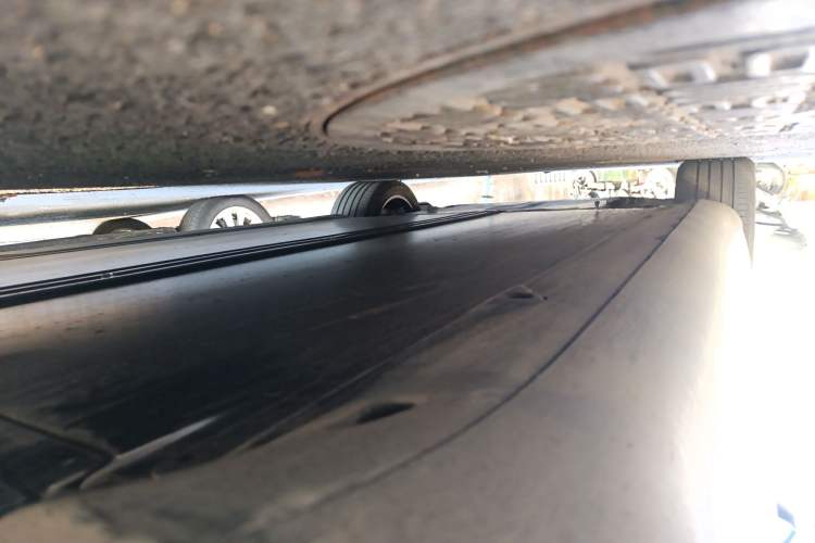 Used Tesla Model Y L 2025 Model Long-Range All-Wheel-Drive Version Chassis Rear Left