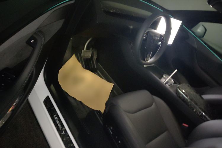 Used Tesla Model Y L 2025 Model Long-Range All-Wheel-Drive Version Driver Seat
