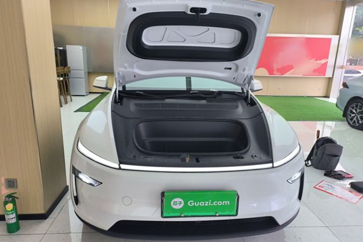 Used Tesla Model Y L 2025 Model Long-Range All-Wheel-Drive Version Engine Bay