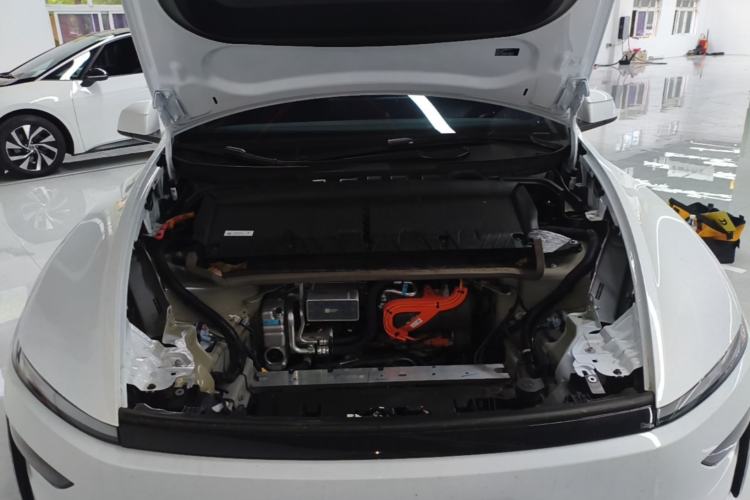 Used Tesla Model Y L 2025 Model Long-Range All-Wheel-Drive Version Engine Bay