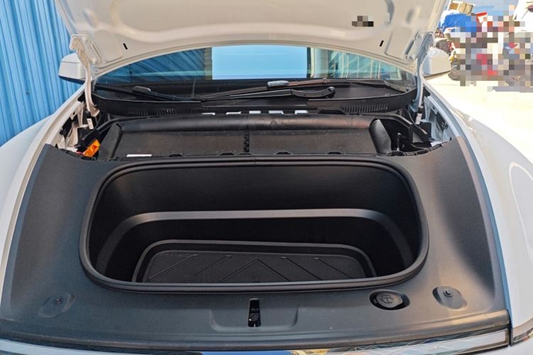 Used Tesla Model Y L 2025 Model Long-Range All-Wheel-Drive Version Engine Bay