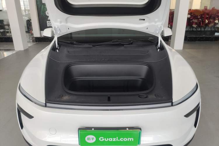 Used Tesla Model Y L 2025 Model Long-Range All-Wheel-Drive Version Engine Bay