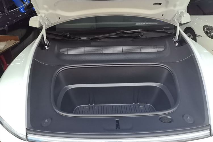 Used Tesla Model Y L 2025 Model Long-Range All-Wheel-Drive Version Engine Bay