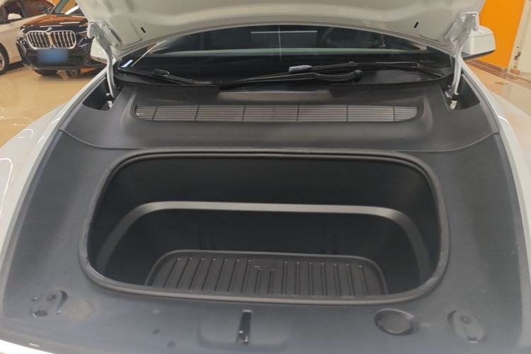 Used Tesla Model Y L 2025 Model Long-Range All-Wheel-Drive Version Engine Bay