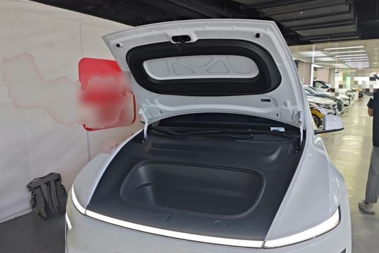 Used Tesla Model Y L 2025 Model Long-Range All-Wheel-Drive Version Engine Bay