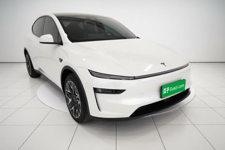 Used Tesla Model Y L 2025 Model Long-Range All-Wheel-Drive Version Exterior 1