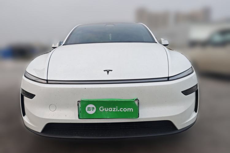 Used Tesla Model Y L 2025 Model Long-Range All-Wheel-Drive Version Front