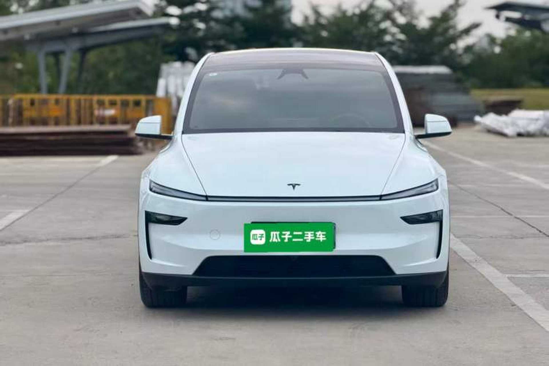 Used Tesla Model Y L 2025 Model Long-Range All-Wheel-Drive Version Front