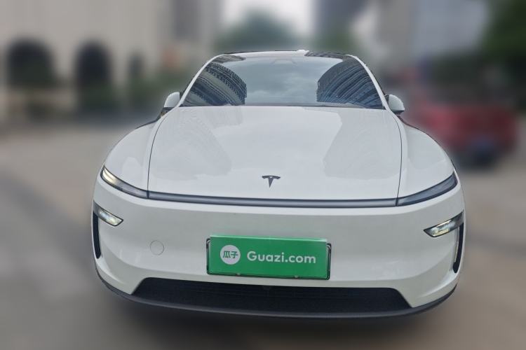 Used Tesla Model Y L 2025 Model Long-Range All-Wheel-Drive Version Front